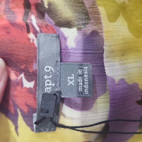 Apt 9 yellow floral top with elegant cascading top in size XL - Picture 5 of 7